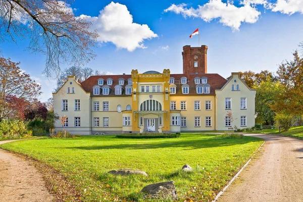 Lelkendorf Castle