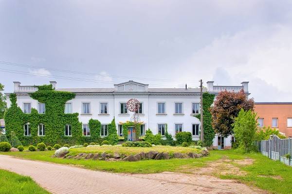 Schorrentin Manor