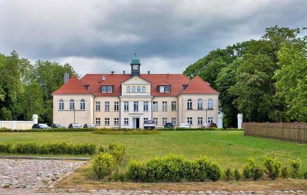 Sommersdorf Manor