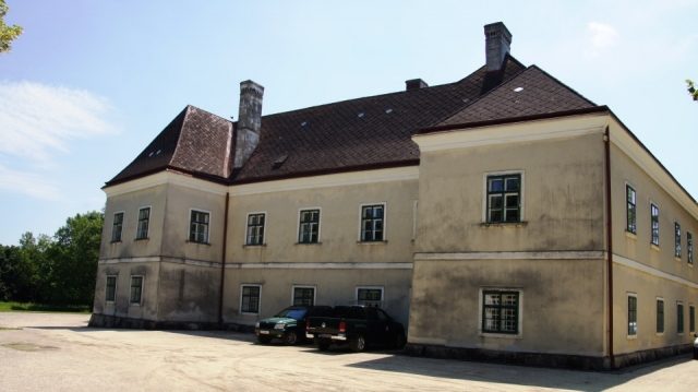 Groß-Schweinbarth Castle