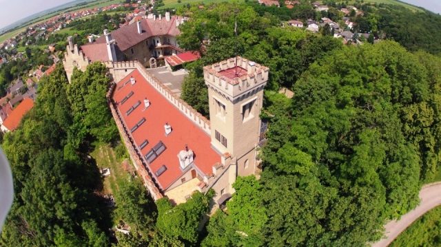 Matzen Castle