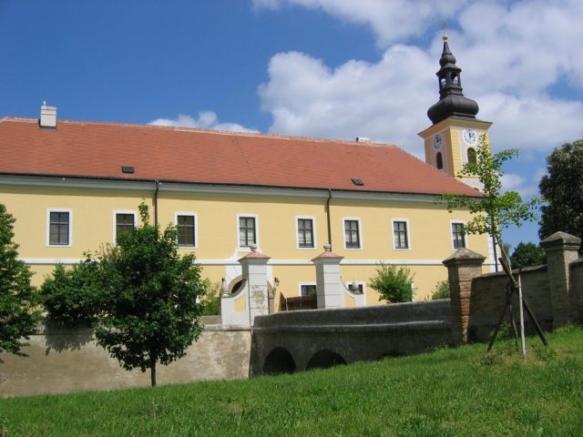 Weikendorf Castle