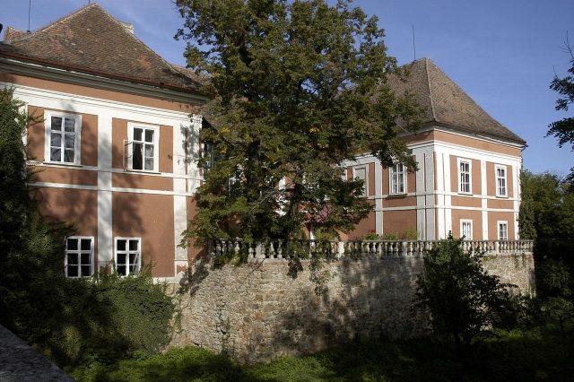 Schrattenthal Castle