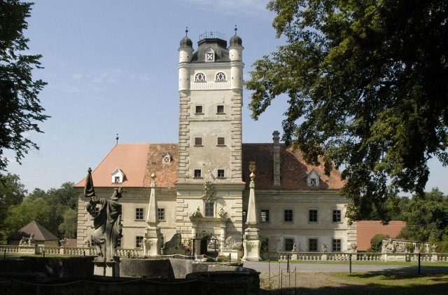 Greillenstein Castle