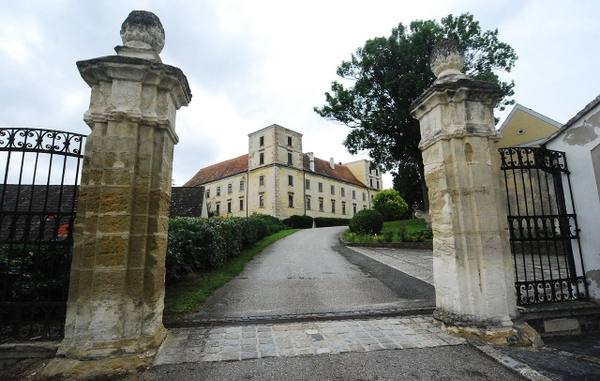 Kattau Castle