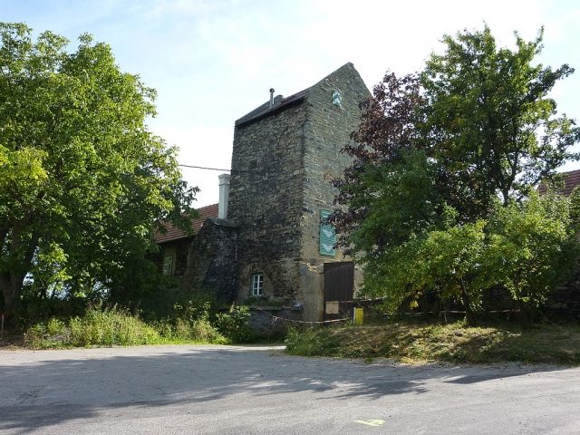 Gießhübl Castle