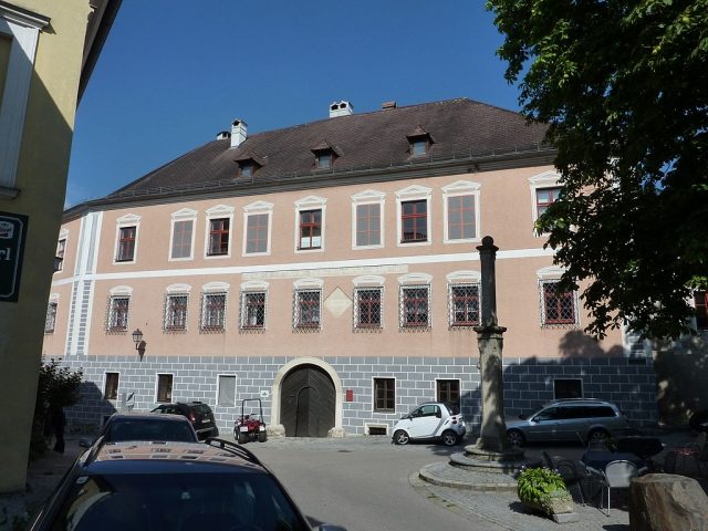 Rossatz Castle