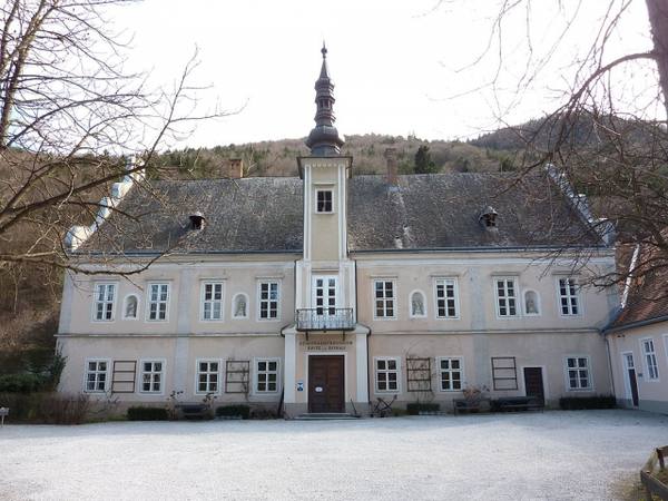 Erlahof Castle