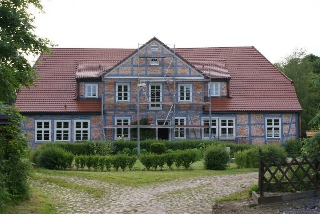 Alt Guthendorf Manor