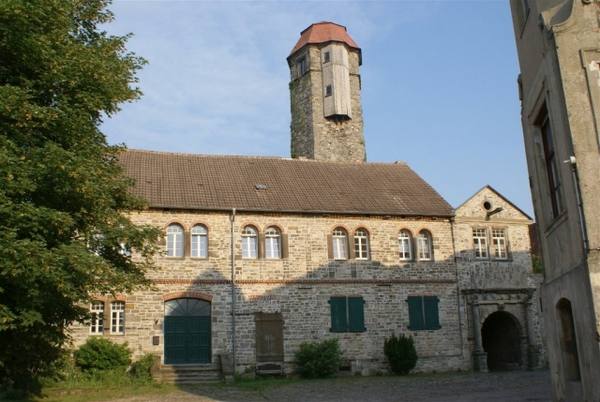 Ampfurth Castle