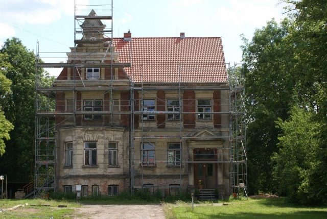 Dettmannsdorf Manor
