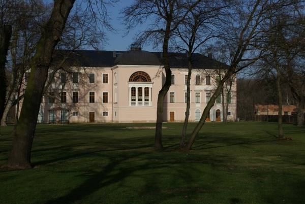 Dölkau Castle