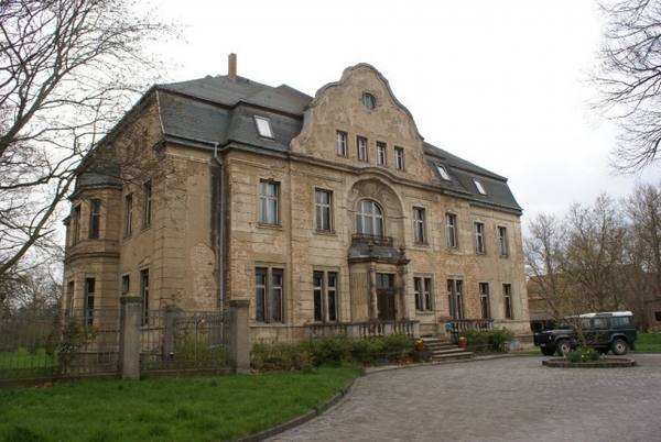 Etzdorf Manor