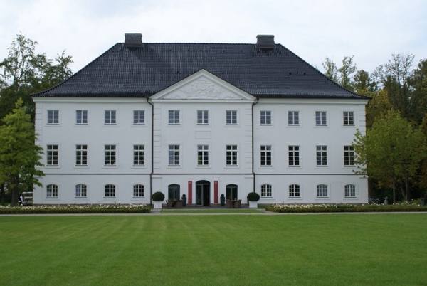Groß Schwansee Castle