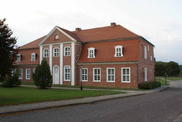 Gülzow Manor