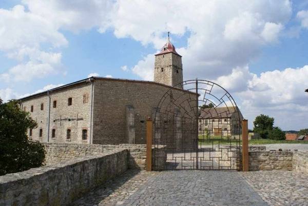 Burg Hausneindorf