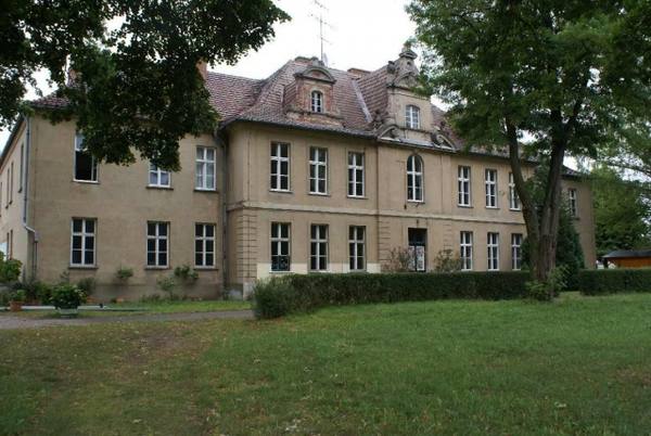 Karow Castle