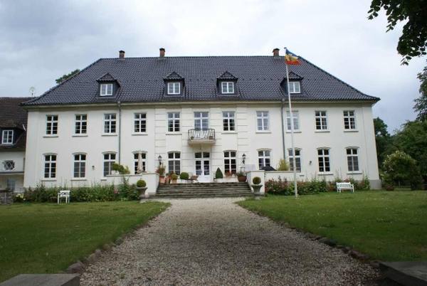 Kleefeld Manor