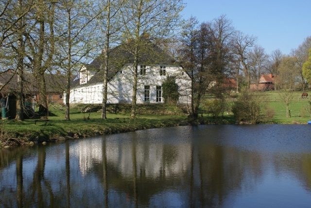 Madsow Manor