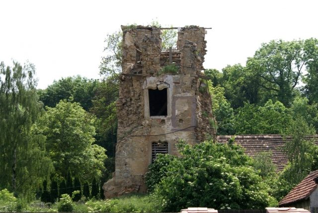 Quenstedt Castle