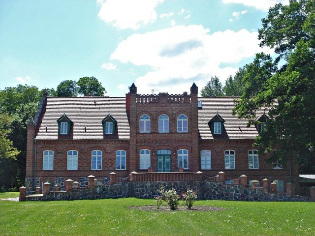 Cosa Manor