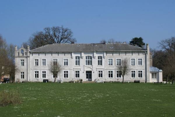Roggow Manor