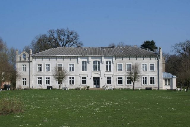 Roggow Manor