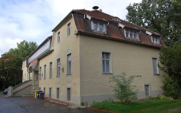 Sohlen Manor