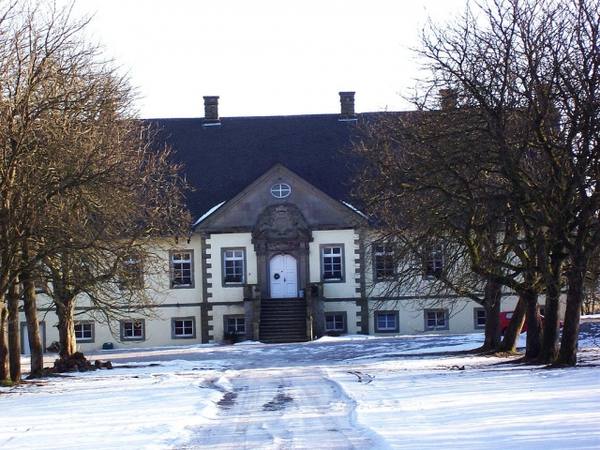 Almerfeld Manor