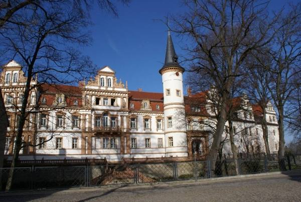 Schkopau Castle