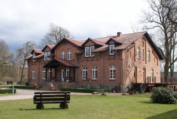 Gutshaus Settin