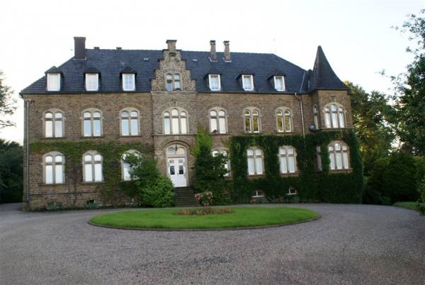 Volperhausen Castle