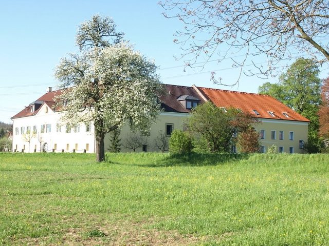 Auhof Castle