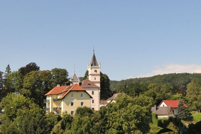 Rotenhof Castle