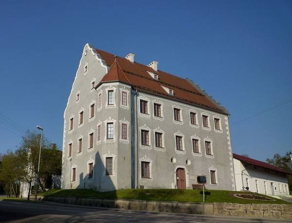 Ballmertshofen Castle