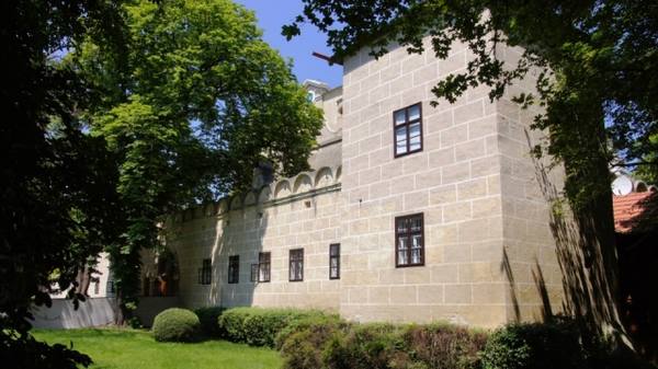Bockfließ Castle