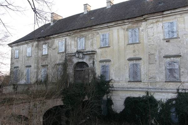 Ladendorf Castle