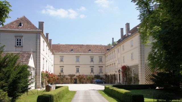 Ulrichskirchen Castle