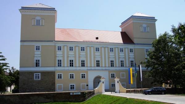 Schloss Wolkersdorf