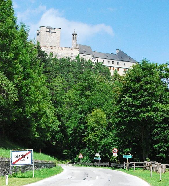 Burg Stixenstein