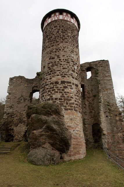 Hallenburg Castle