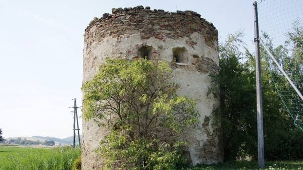 Raipoltenbach Castle