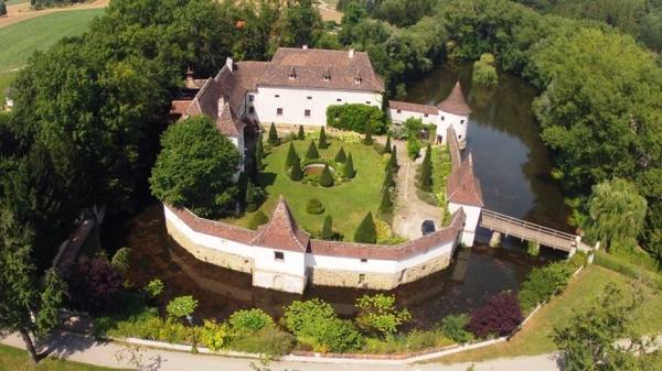 Totzenbach Castle