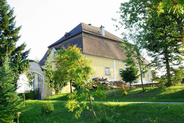 Landersdorf Castle