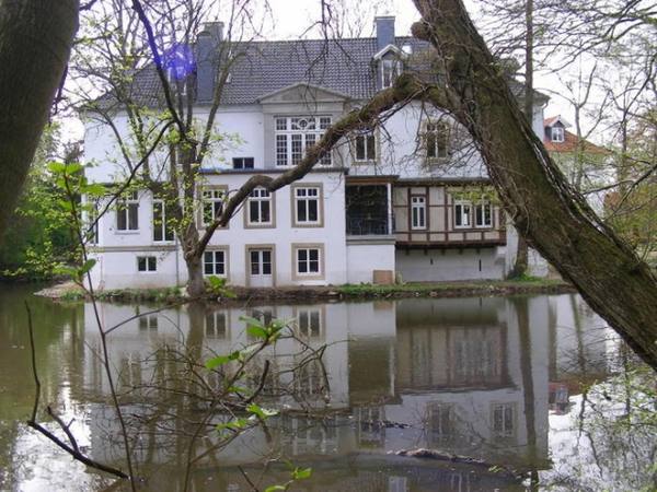 Sandfort Manor