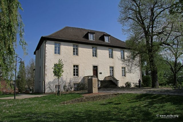 Botzlar Castle
