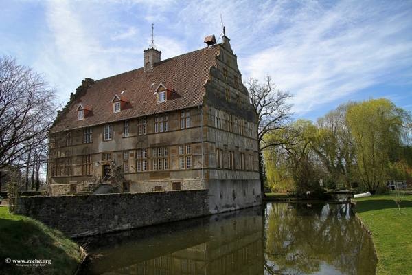 Holtfeld Castle