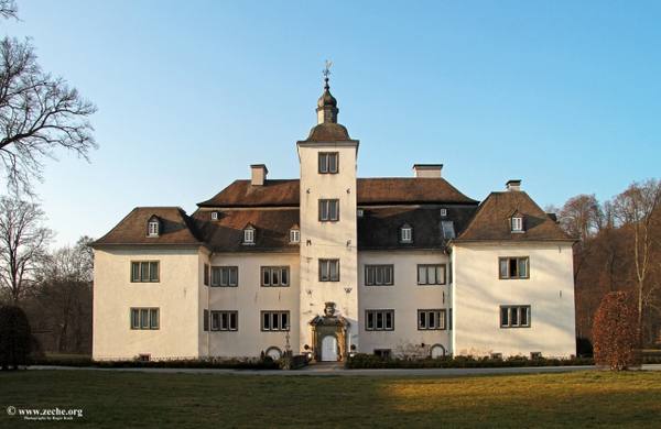 Laer Castle