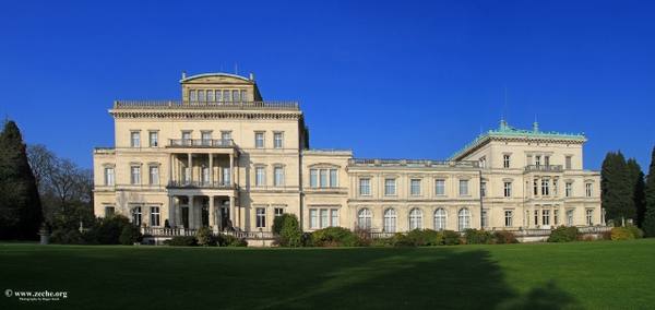 Hügel Manor
