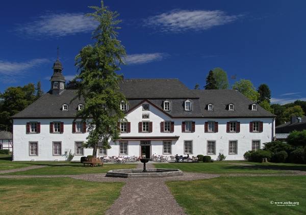 Auel Castle